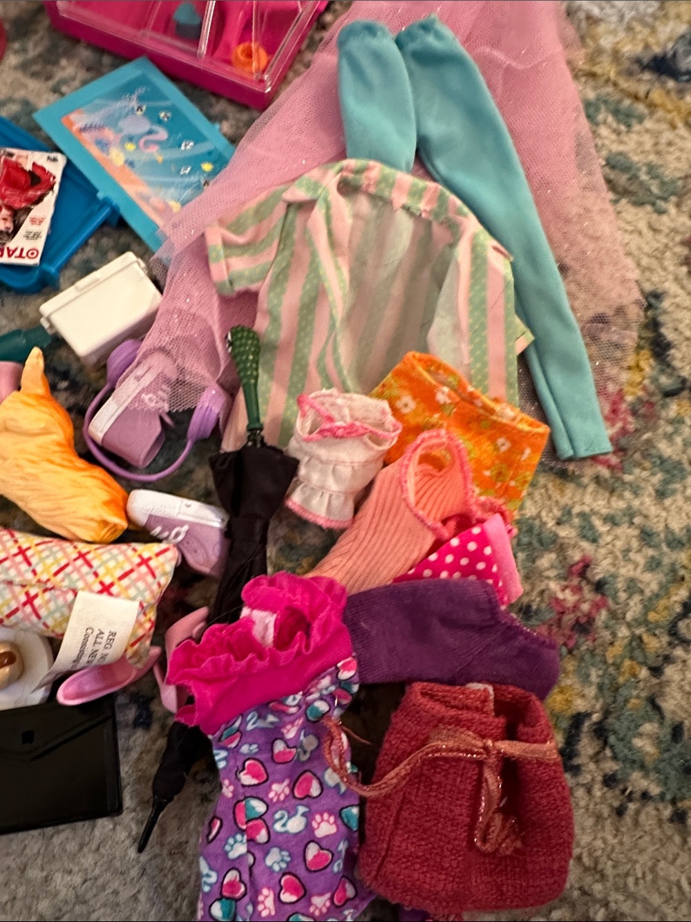 Mattel Barbie Doll Accessory and Clothing Lot - Picture 7 of 9